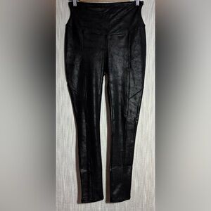 Sleek Black Women's Leggings